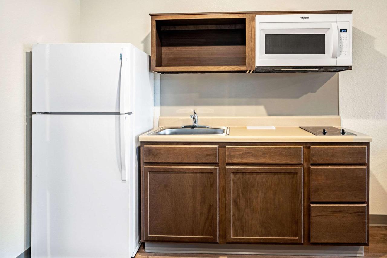 Woodspring Suites Naples Golden Gate Экстерьер фото