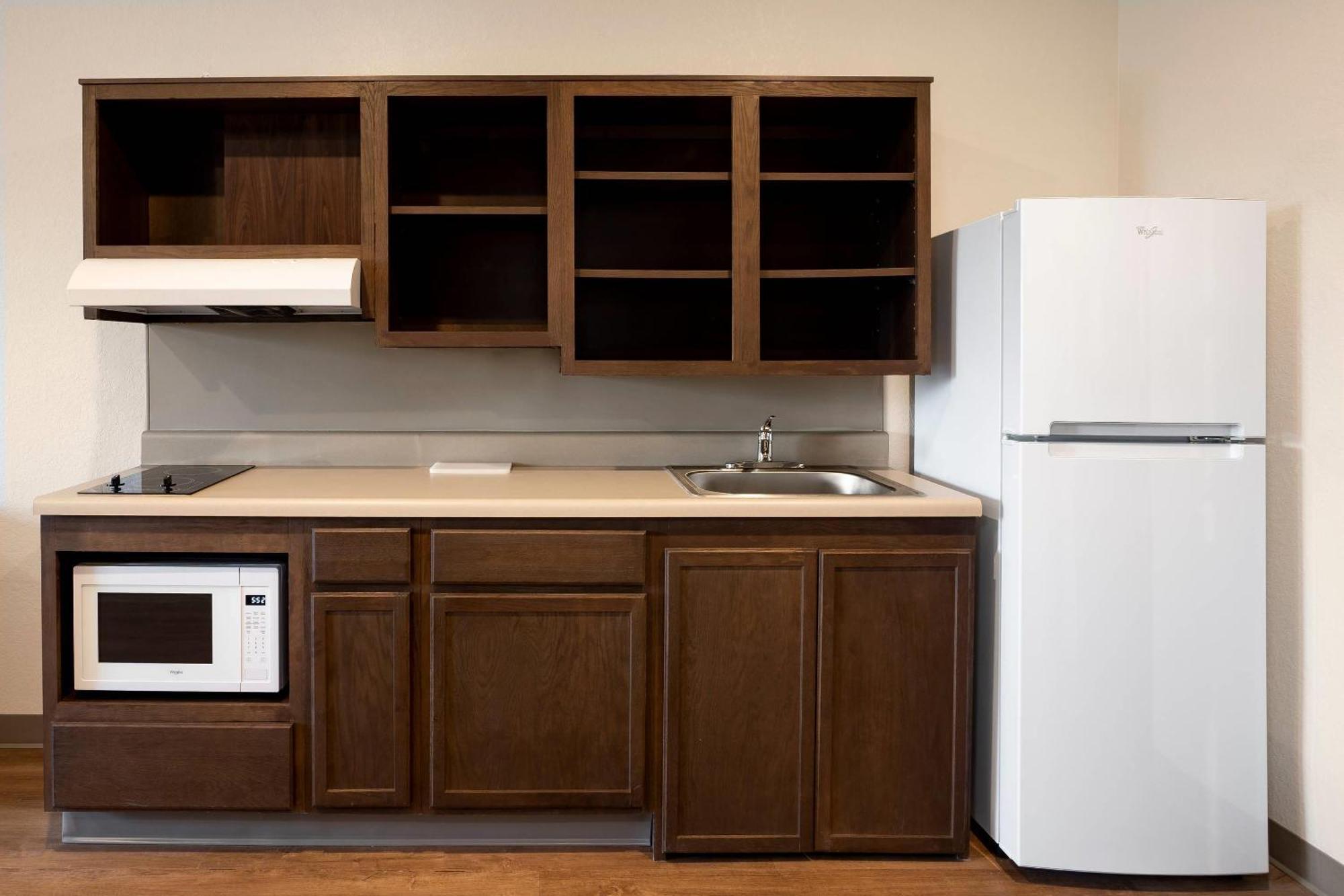 Woodspring Suites Naples Golden Gate Экстерьер фото